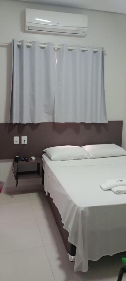 Hotel Plaza Pontes E Lacerda エクステリア 写真